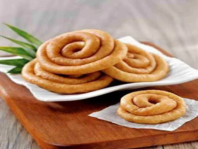 kue khas bengkulu perut punai