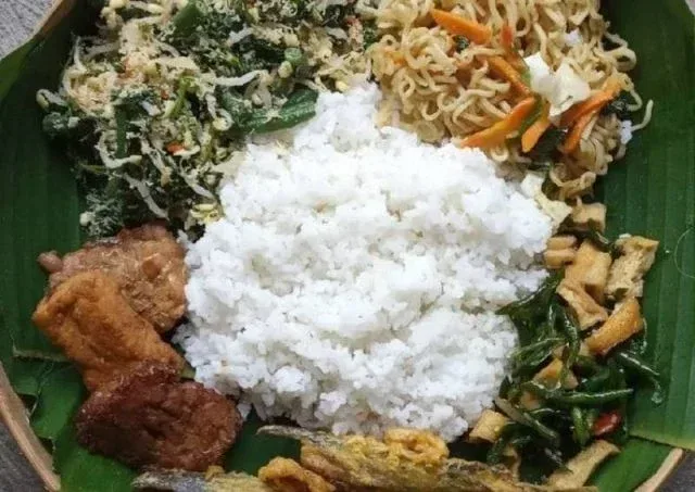 sego gudangan, makanan khas klaten