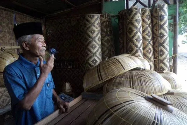 souvenir kerajinan bambu