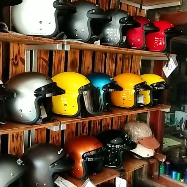 toko helm jogja