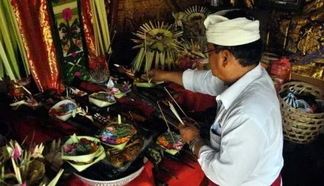 upacara tumpek landep