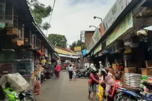 pasar splendid malang