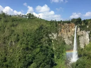 air terjun sipiso piso