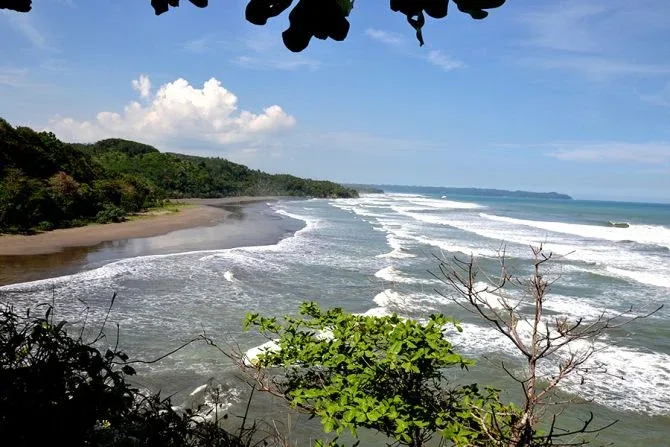 pantai karang nini pangandaran