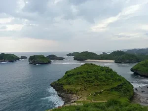 pantai kasap pacitan