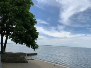 pantai labombo palopo