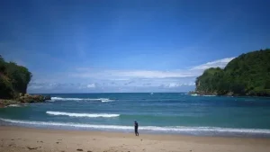 pantai pangi blitar