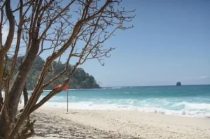 pantai sendiki malang