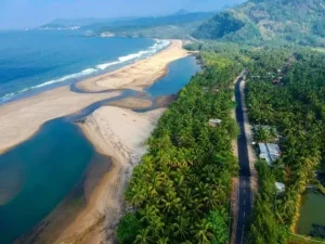 pantai soge pacitan