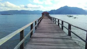 pantai karanggongso trenggalek