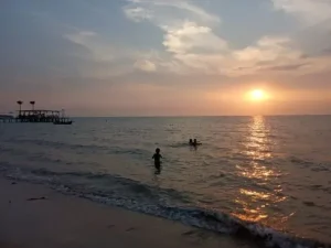 pantai teluk awur jepara