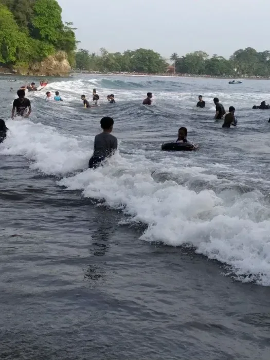 pantai batu karas pangandaran by emma sakura 2022 05 18
