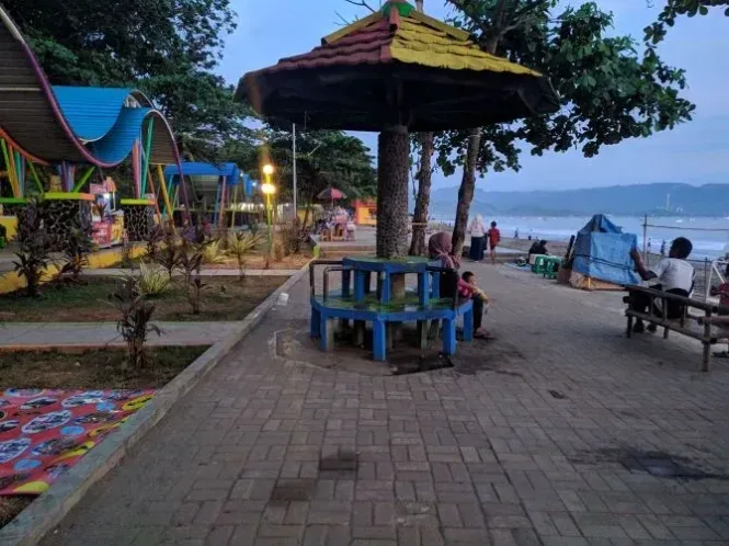 pantai pelabuhan ratu by regitasevenfold 2019 06 23