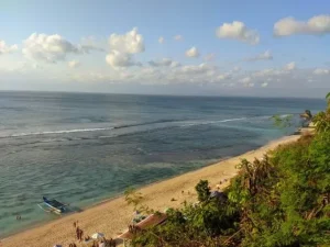 pantai thomas uluwatu bali ngakan putu ari candra
