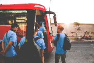 sewa bus pariwisata bekasi