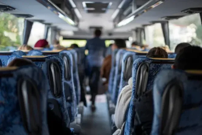 sewa bus pariwisata jakarta