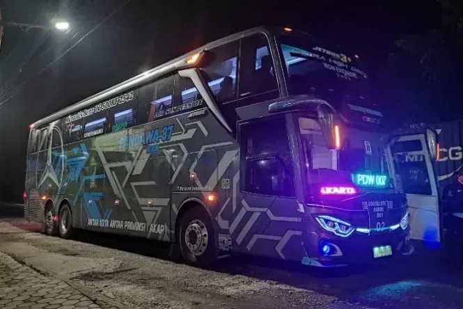 sewa bus pariwisata banyuwangi