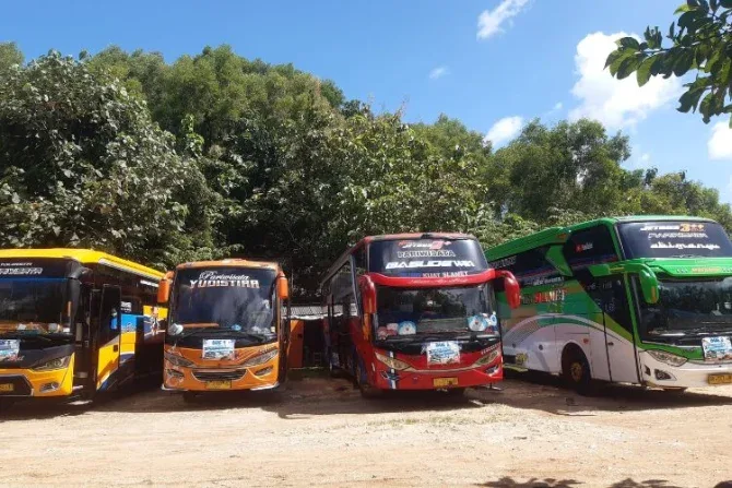 sewa bus pariwisata kudus