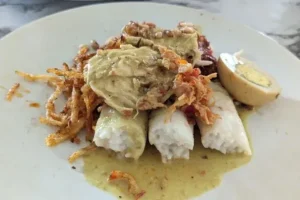 makanan khas karangasem