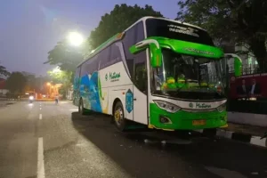 sewa bus pariwisata rangkasbitung