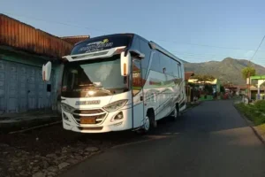 sewa bus pariwisata temanggung