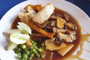 makanan khas singaraja