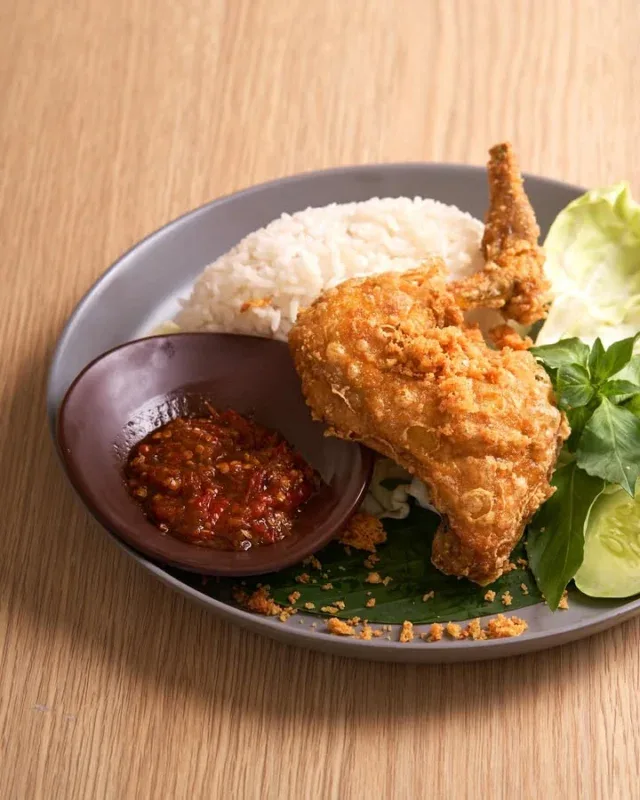 restoran ayam penyet ria