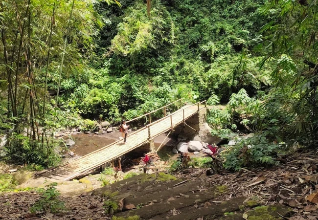 air terjun kalibendo