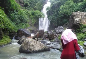 air terjun manggisan