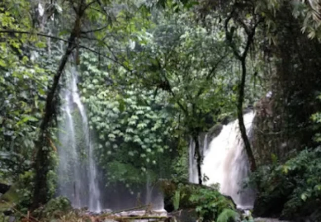 air terjun yeh ho