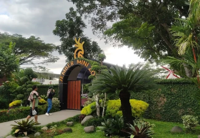 Jember Mini Zoo