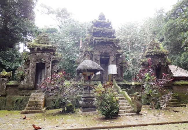 pura luhur mekori