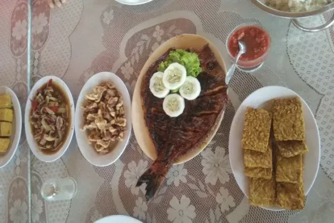 makanan khas atambua