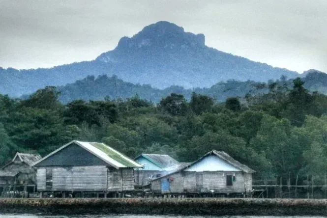 pulau kabaena