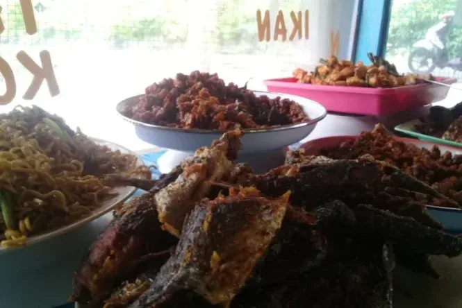 makanan khas tual