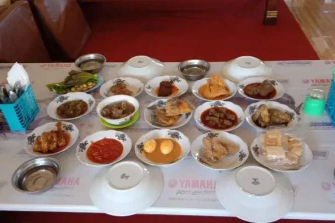 makanan khas way kanan